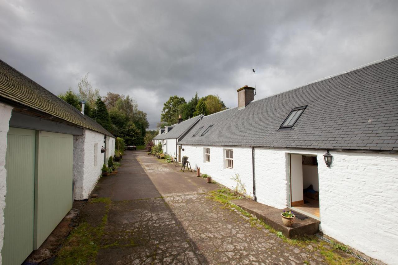 The Byre, Back Borland Holday Cottages Stirling Exterior photo